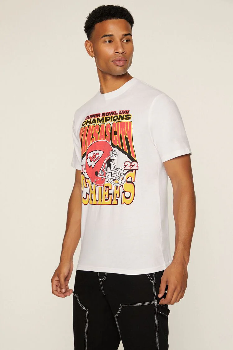 Kansas City Chiefs Graphic Tee - Image 4