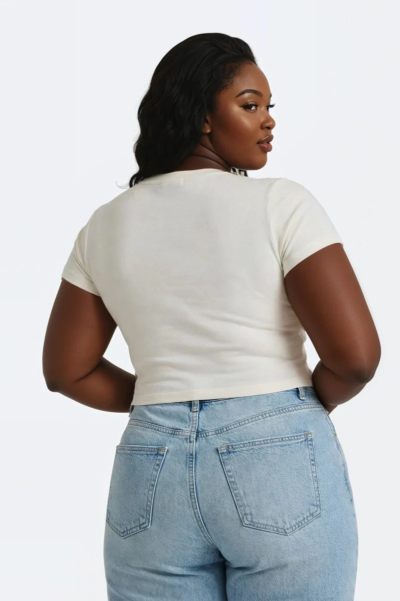 Plus Size Cropped Basic Tee - Image 2
