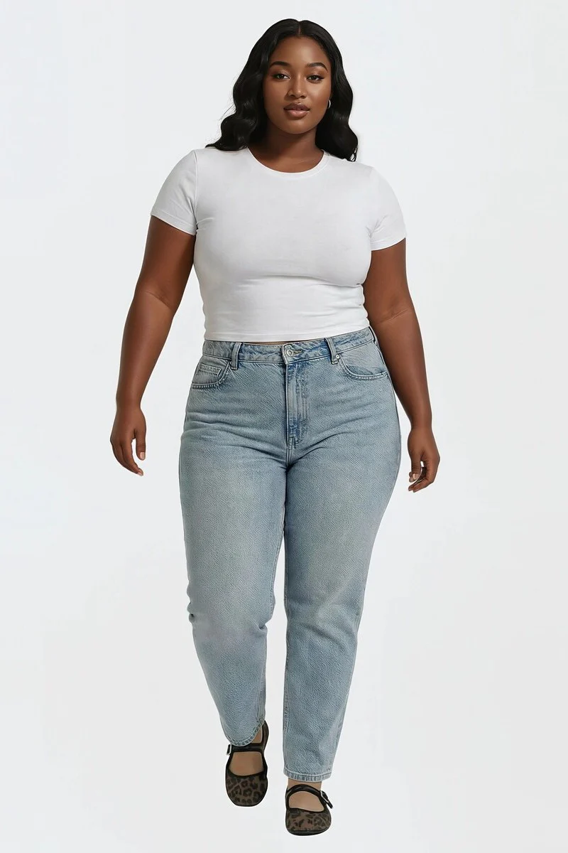 Plus Size Cropped Basic Tee - Image 3