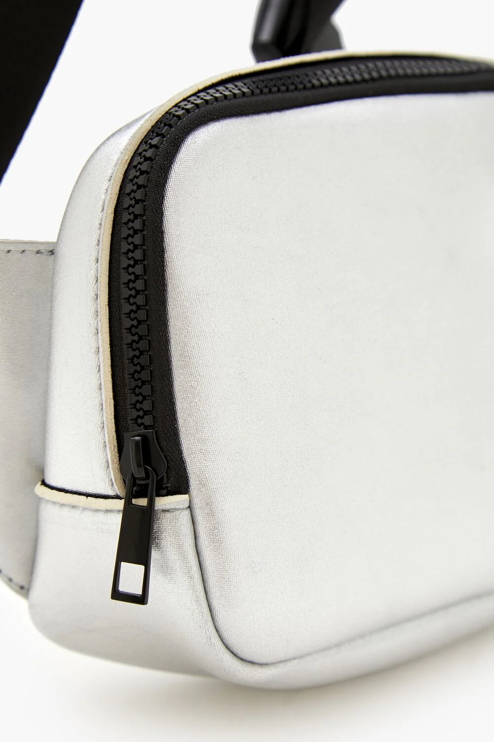 Men Metallic Fanny Pack - Image 7