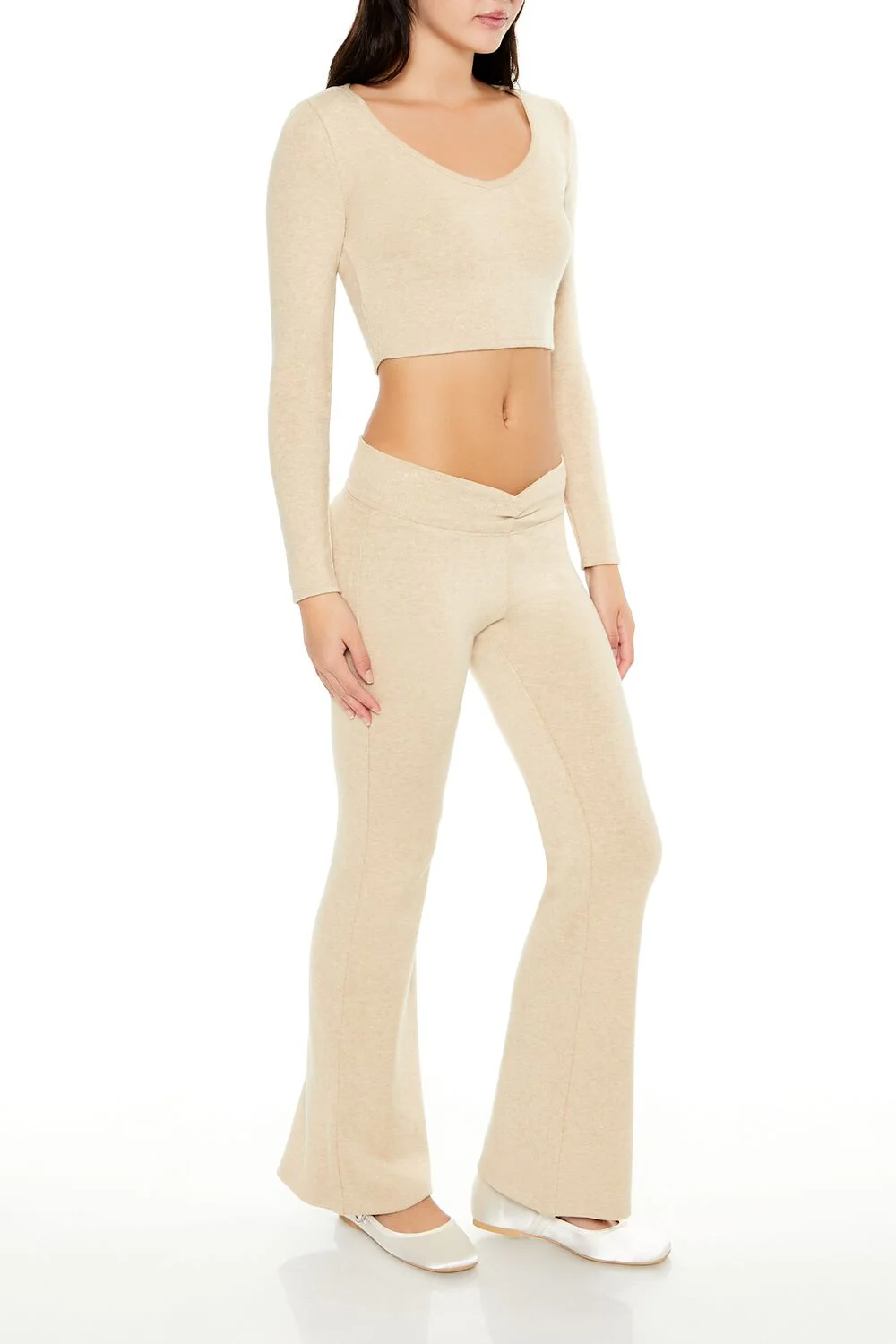 Mid-Rise V-Cut Flare Pants - Image 3