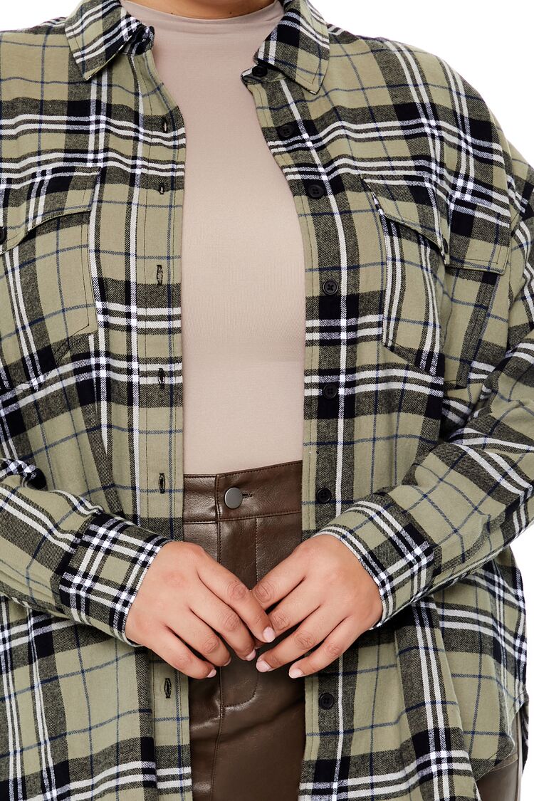 Plus Size Plaid Flannel Shirt - Image 3