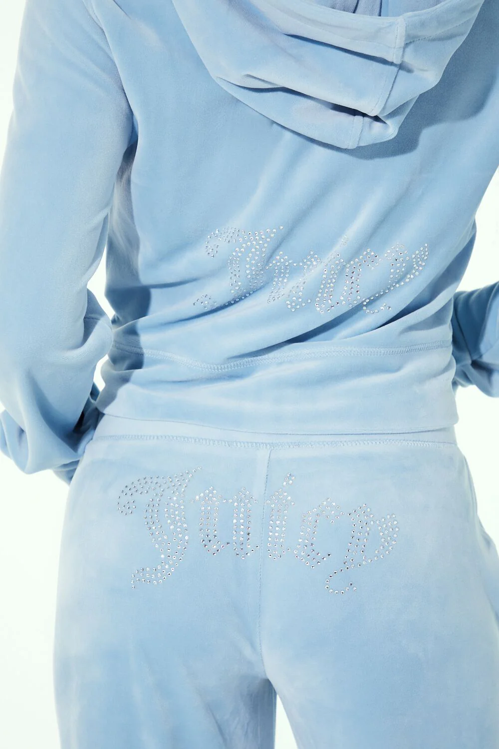 Juicy Couture Zip-Up Hoodie - Image 12