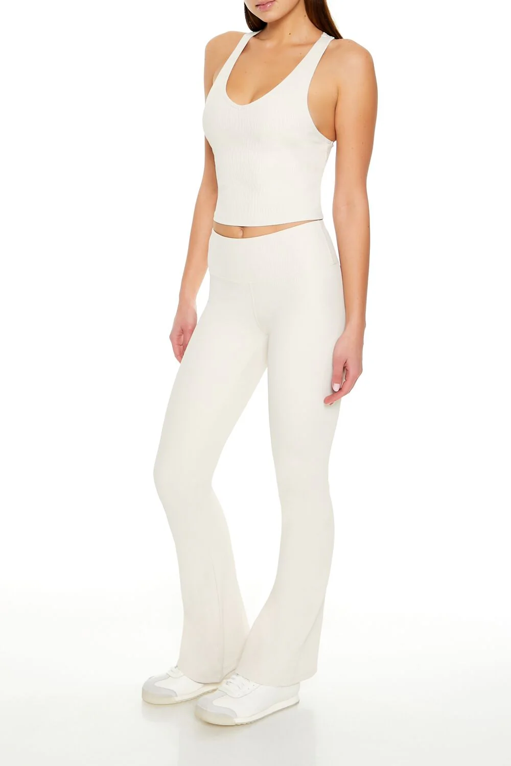 Active Uplift Scrunch Flare Leggings - Image 8