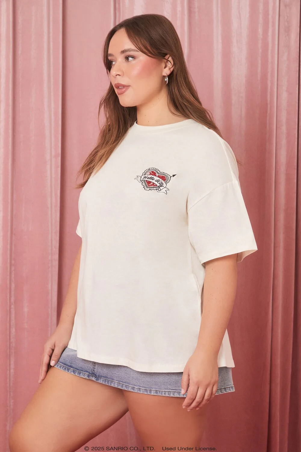 Plus Size Hello Kitty Lace Heart Tee - Image 4