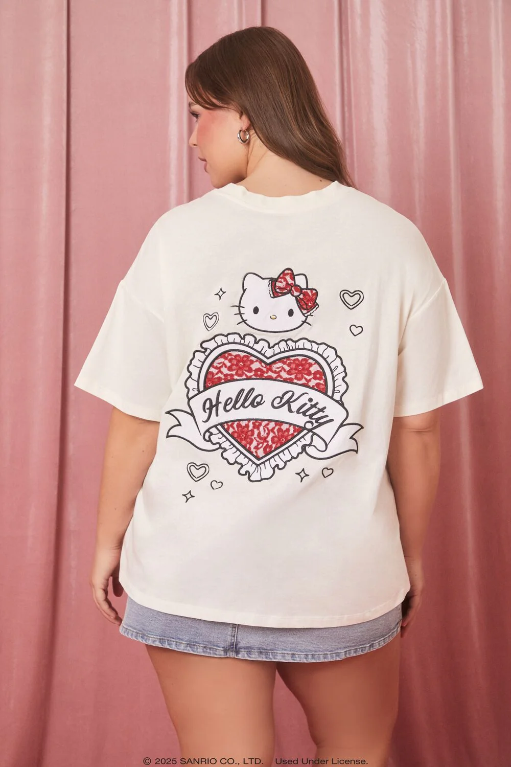Plus Size Hello Kitty Lace Heart Tee - Image 5