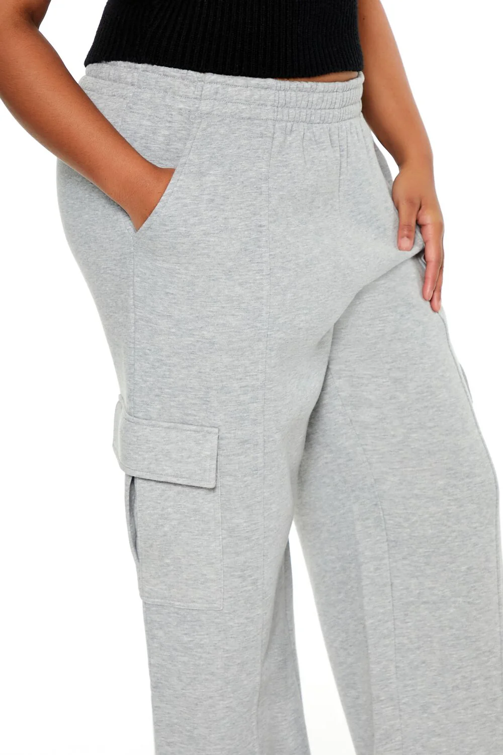 Plus Size Mid-Rise Cargo Sweatpants - Image 5