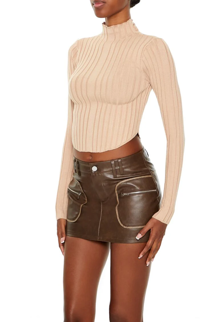 Ribbed Lettuce-Edge Crop Top - Image 4