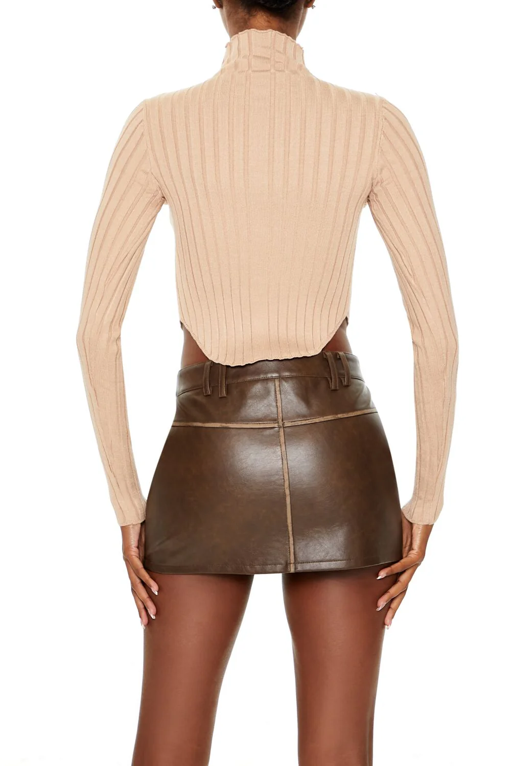 Ribbed Lettuce-Edge Crop Top - Image 5