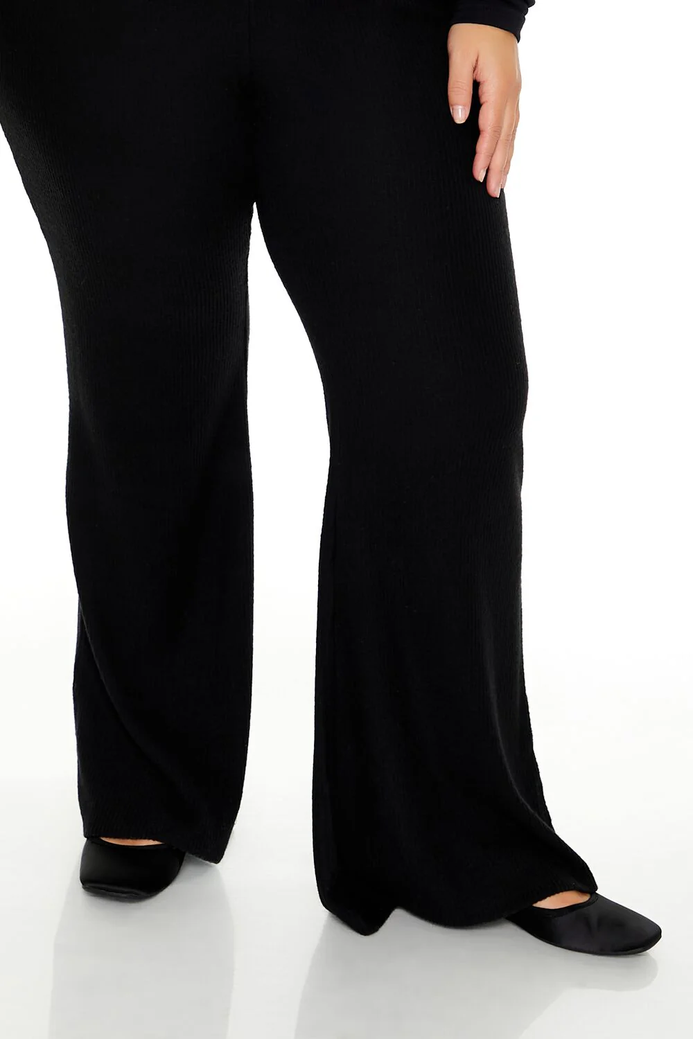 Plus Size Ribbed Flare Pants - Image 5