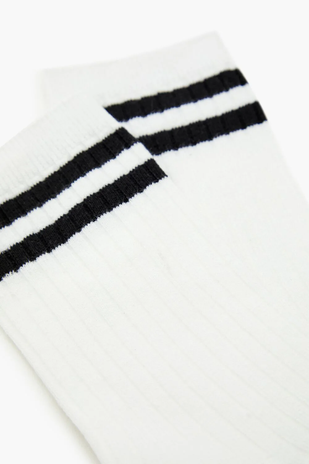 Ribbed Varsity-Striped Crew Socks - Image 3