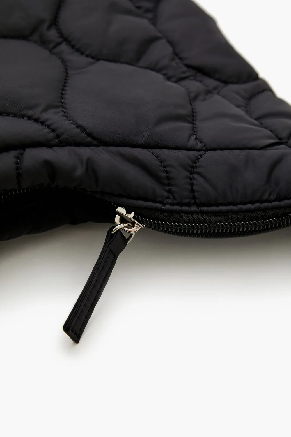 Quilted Nylon Tote Bag - Image 3