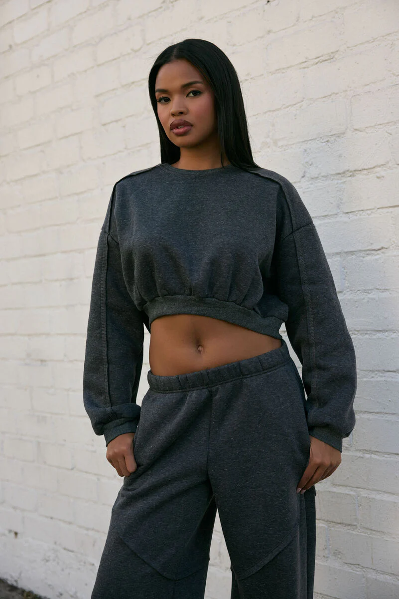Exposed-Seam Cropped Pullover - Image 3