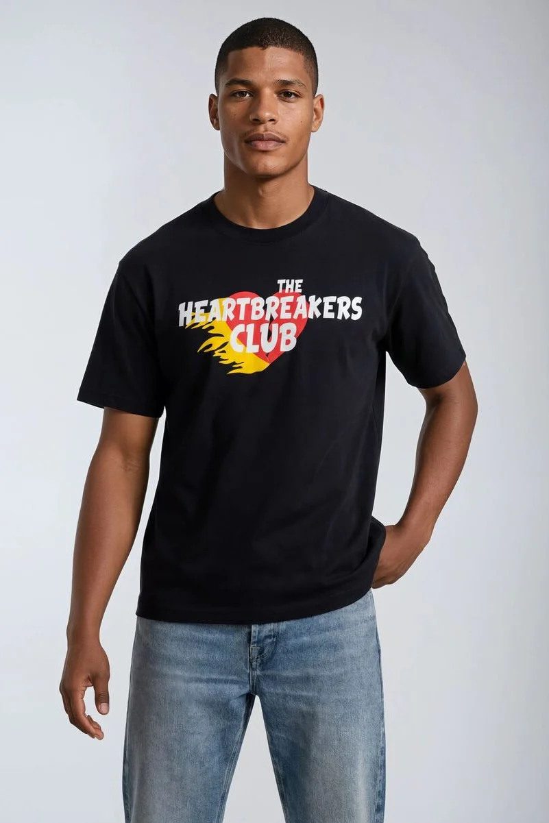 THE HEARTBREAKERS CLUB GRAPHIC T-SHIRT - Image 2