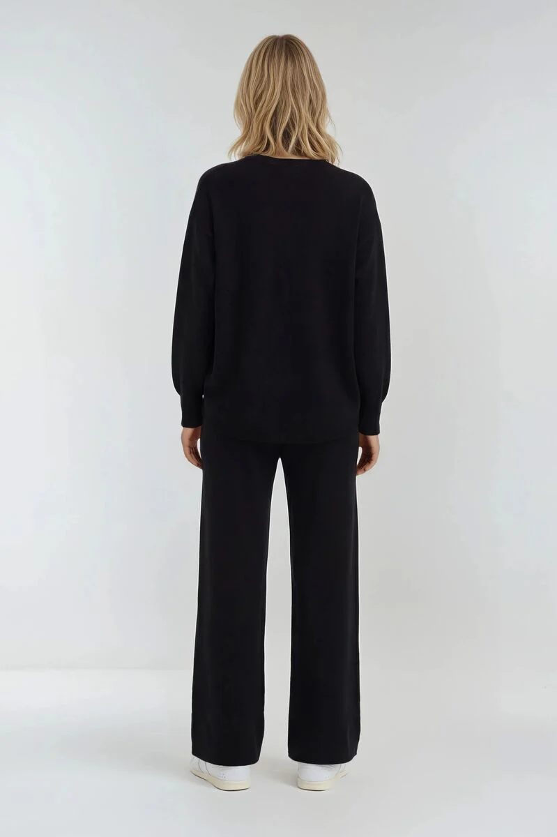 V-Neck Sweater & Wide-Leg Pant Set - Image 4