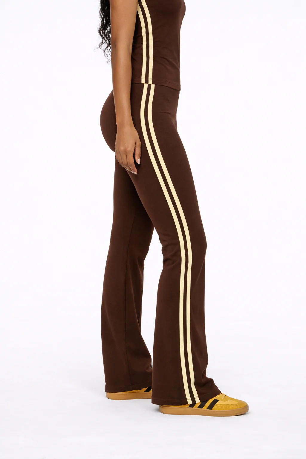 SPORTY CHIC FLARE PANT WITH STRIPES - Image 2