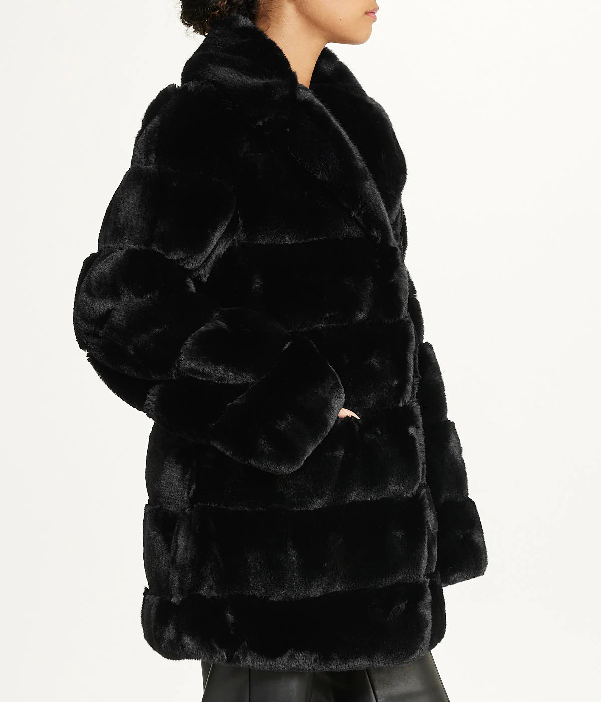 Faux Fur With Lapel Collar Black - Image 3