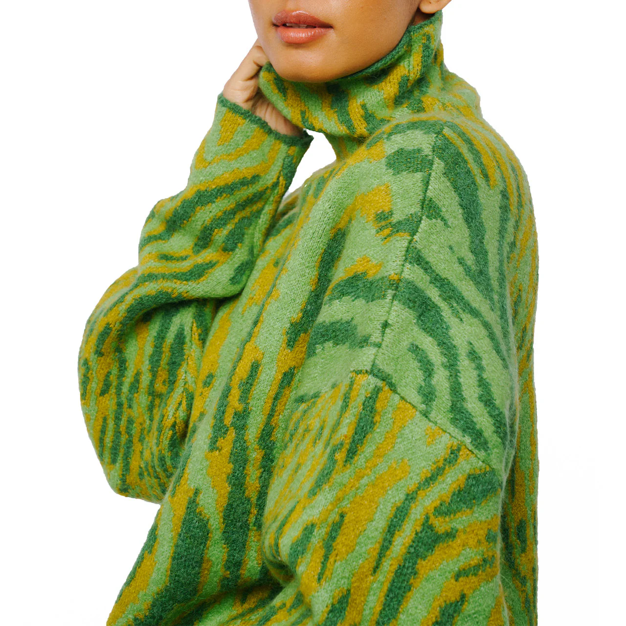 Qynn Printed Turtleneck Sweater - Image 3