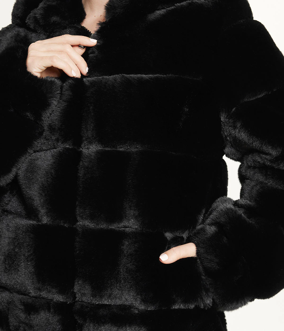 Short Faux Fur With Hood Black - Image 5