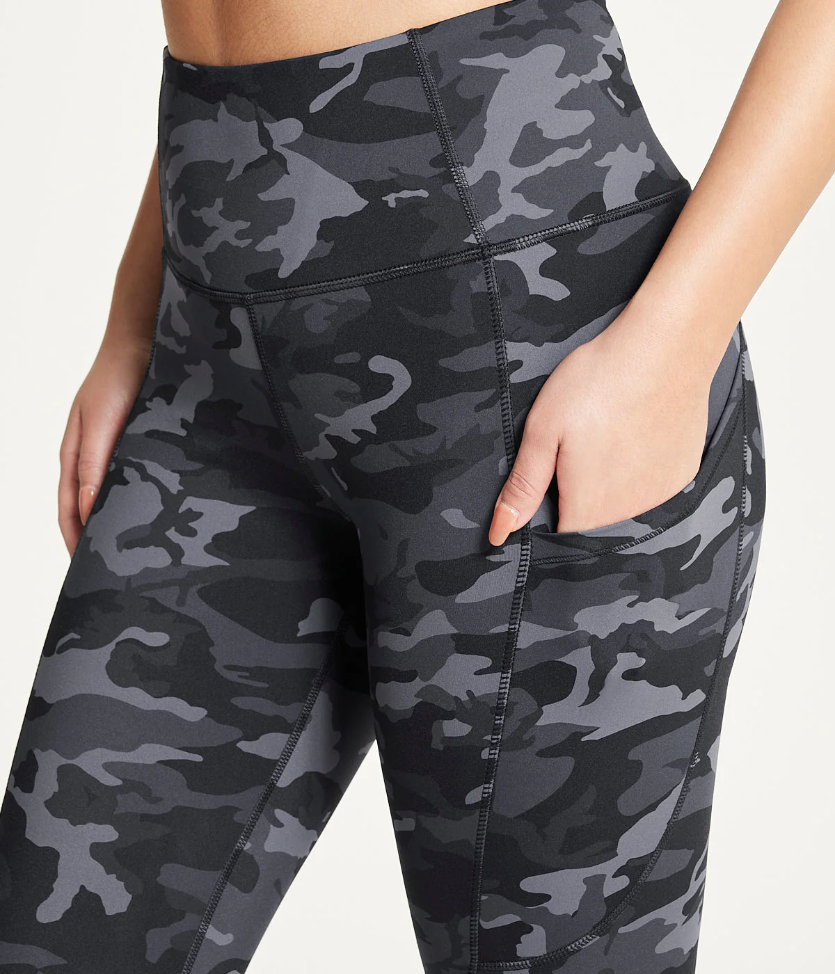 Side Pocket Legging - Image 4